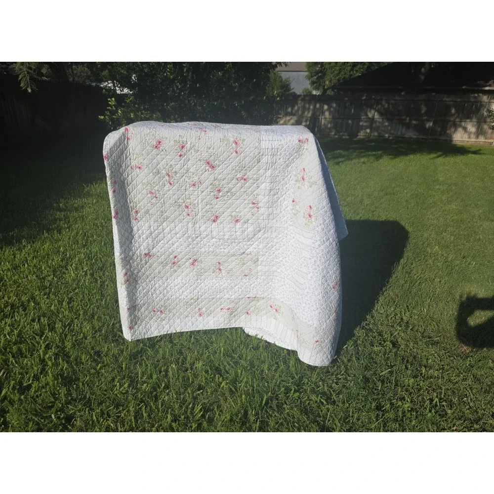 Simply Shabby Chic Queen Quilt Patchwork Roses/Stripes 100% Cotton EUC